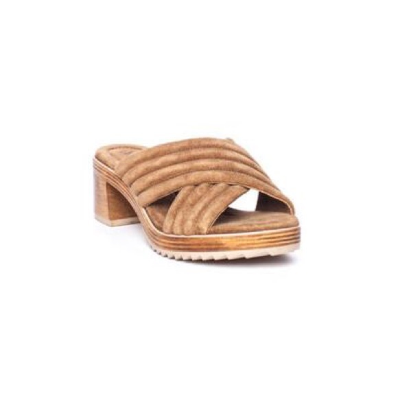 NIB Boho Crisscross Cognac Wooden Mule Clog - Picture 5 of 8